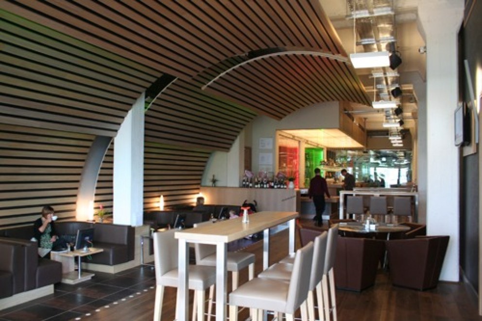 Vinappris Wine Bar and Sky TV Channel, Fort Dunlop | View into Bar showing feature vaulted ceiling | Interior Designers